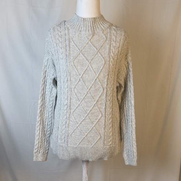 Old Navy Light Gray Cable Knit Sweater - Picture 1 of 6
